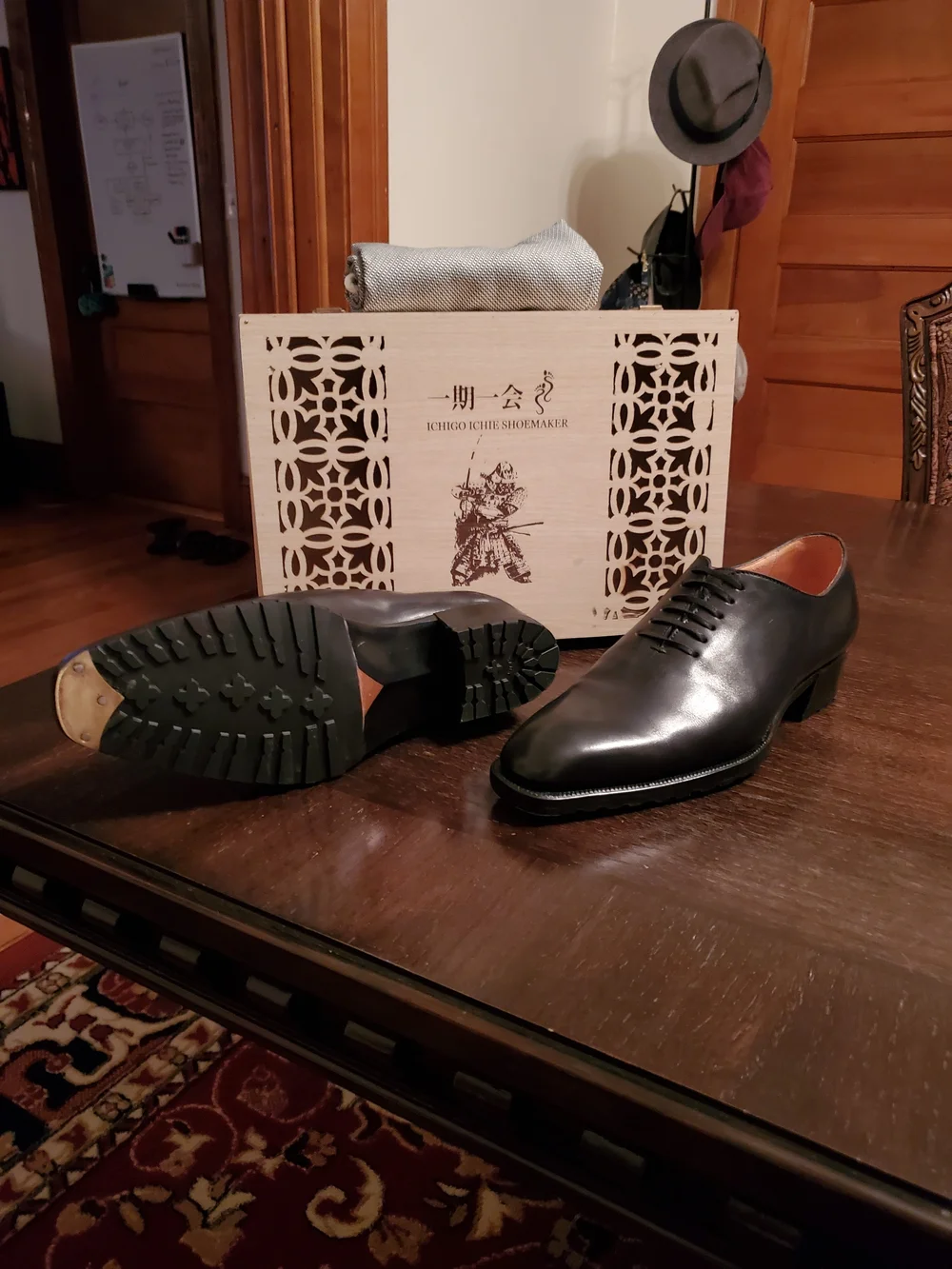 Black Wholecut Oxfords - US 8.5 E (Ichigo Ichie)
